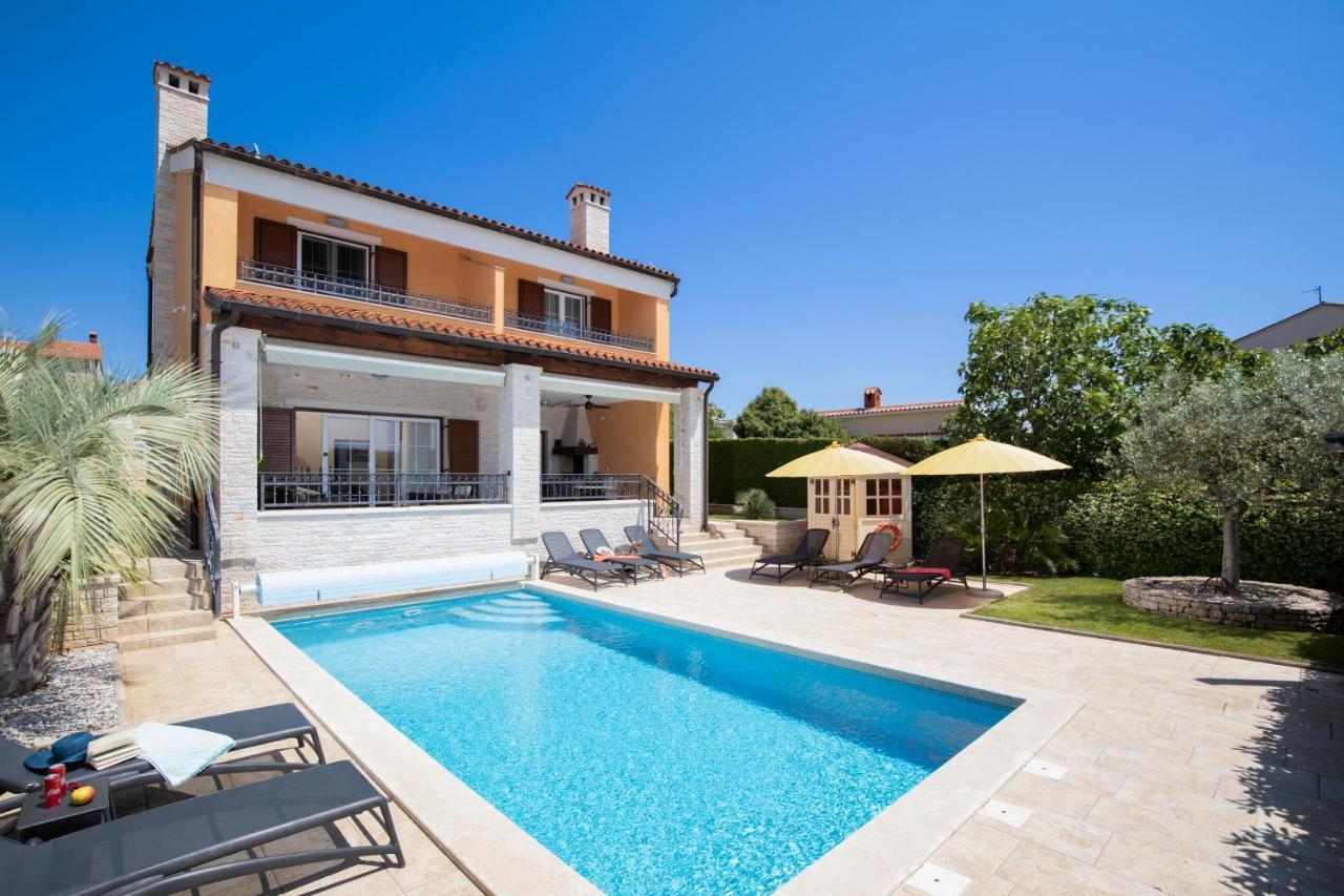Villa Suprema Pomer Exterior photo