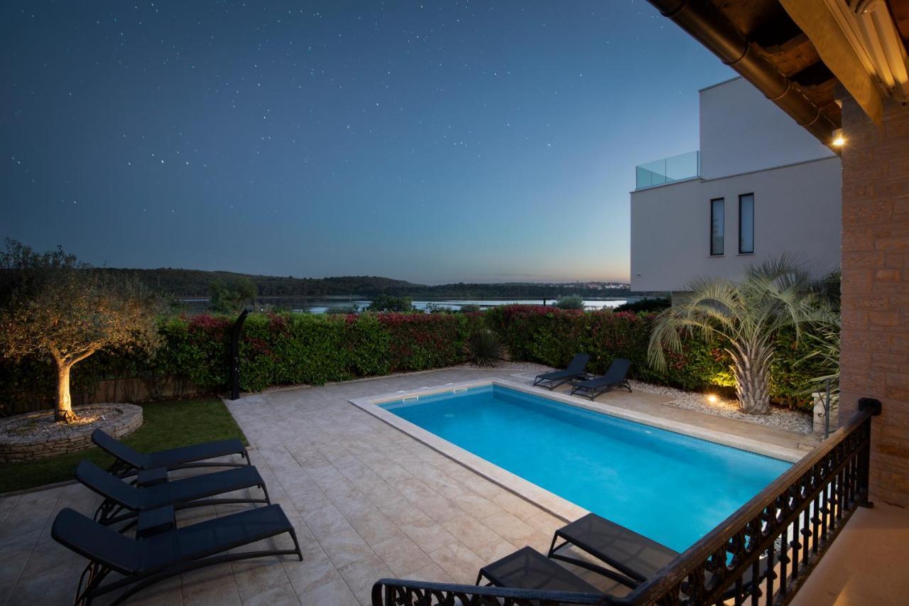 Villa Suprema Pomer Exterior photo